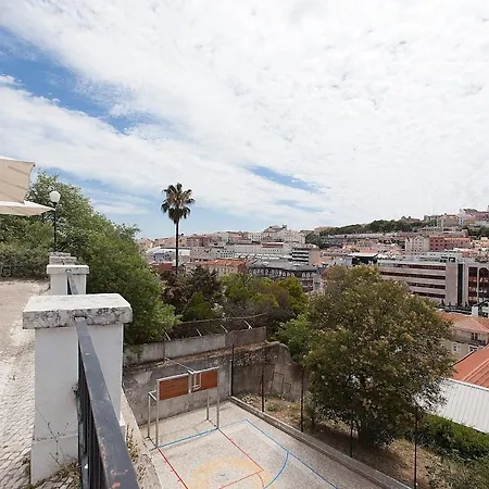 Amalia Tiny 1 Лісабон